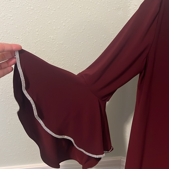 Burgandy Cocktail Dress Great for Christmas Parties - Picture 4 of 6